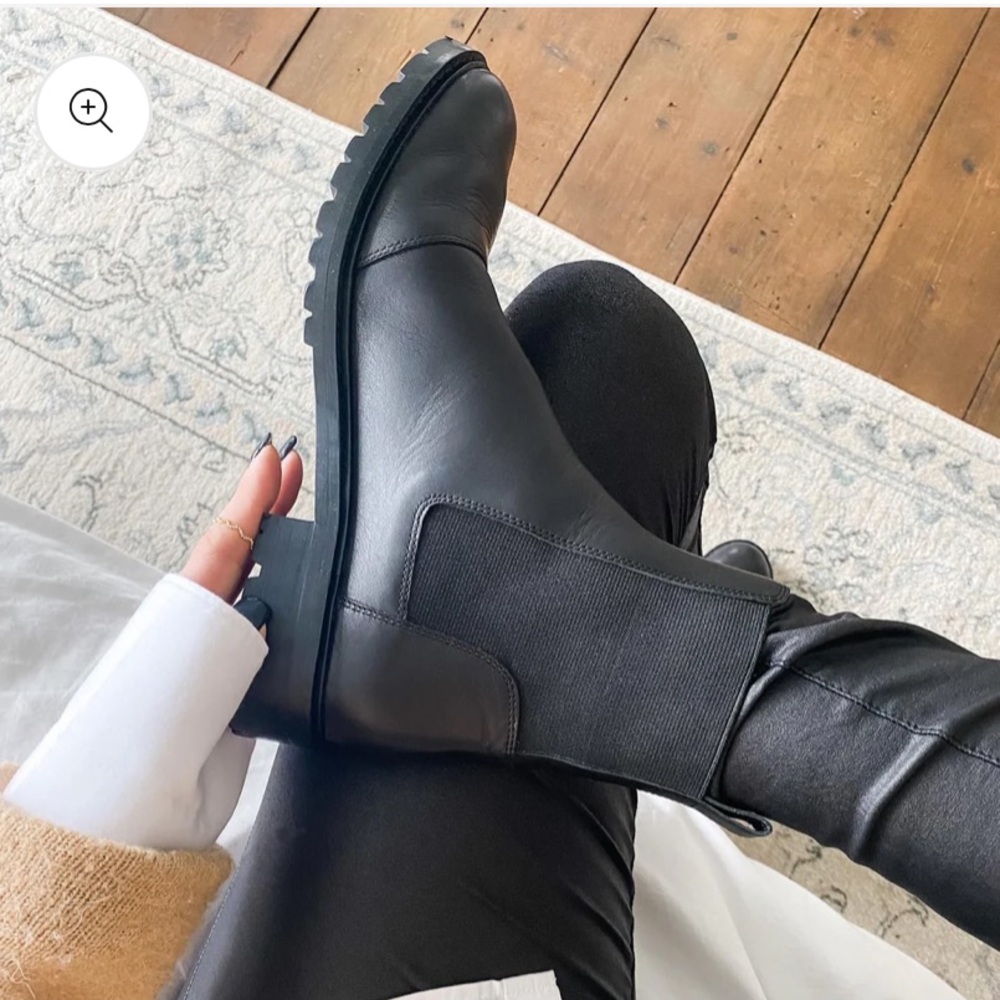 Alexa Black Boot - Picture 4 of 4
